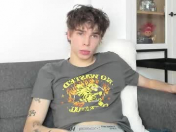 yen2025 webcam chaturbate model stream image