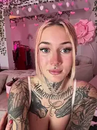 Stella-Kink webcam model stream image