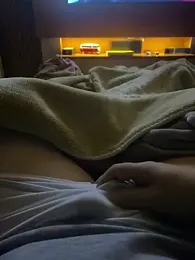 Hjsjsjsjjd webcam model stream image