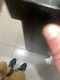 Hjsjsjsjjd webcam model stream image