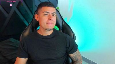 marco_garciia_ webcam model stream image