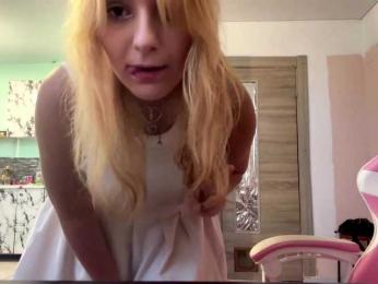 casseyronely webcam bongacams model stream image