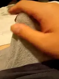 yu-yu28 webcam model stream image