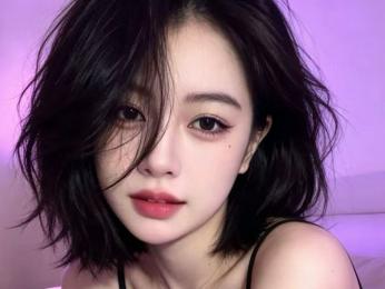 FloraLuna webcam model stream image