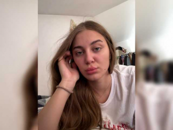 Alisa3 webcam model stream image