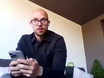 Mrlarox webcam model stream image