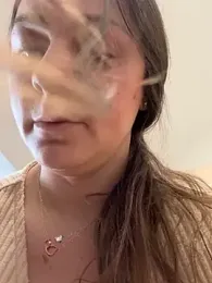 Loella-Rose webcam model stream image