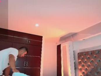 valentinos_ webcam model stream image