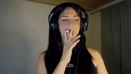 Dollbehavior_ webcam model stream image