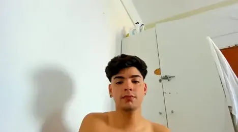 dylancrugerx webcam model stream image