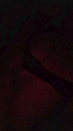LaralallA webcam model stream image