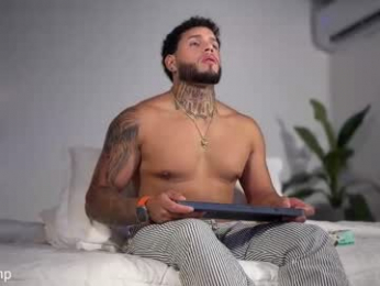 yamp_bigcock webcam model stream image