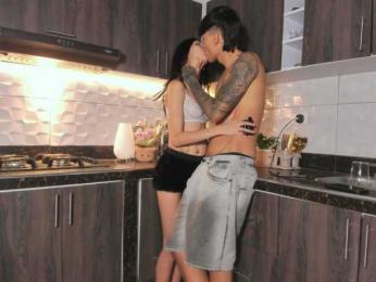 Luxury-couple-cute webcam model stream image