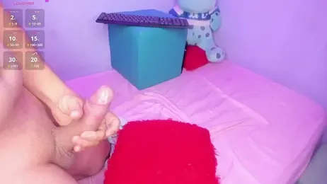 Sara_and_Lion webcam model stream image