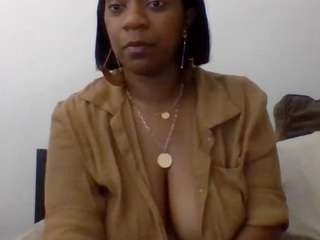 sassywithcurves100 webcam model stream image