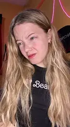 -veranito- webcam model stream image