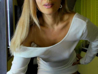 R_O_C_S_I webcam bongacams model stream image