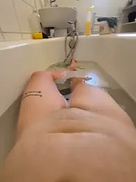 adelinegirly webcam model stream image