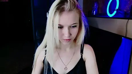 ShhhO_O webcam model stream image