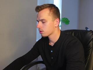 Seth Cartwe webcam model stream image