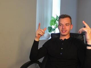 Seth Cartwe webcam model stream image