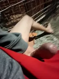 brzz15cm webcam model stream image