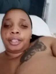 TangyYummyAss webcam model stream image