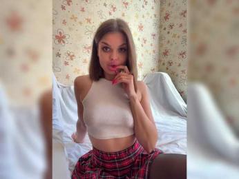 YeahMashka webcam model stream image