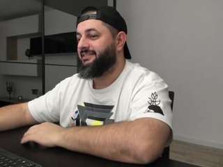 dravenpeak webcam model stream image