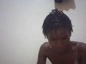 Beautyviny2 webcam model stream image