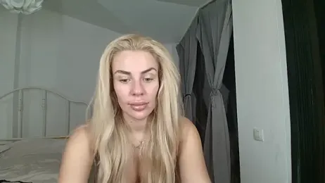 Roshana16 webcam model stream image