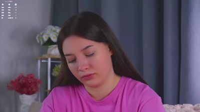 BridgetEast webcam model stream image