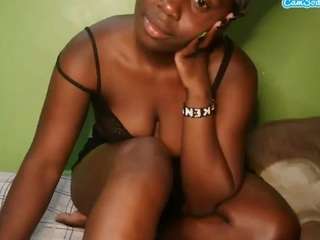 innocent-howty webcam model stream image