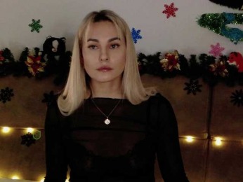 Kocmoc_Katerina webcam model stream image