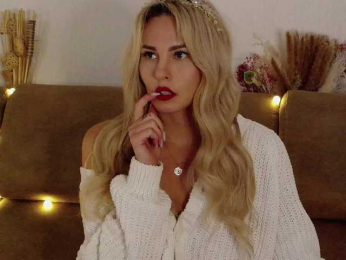 Kocmoc_Katerina webcam bongacams model stream image