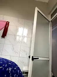 Dellah27 webcam model stream image