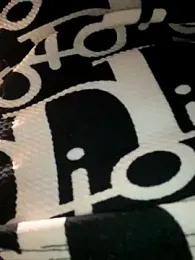 Dellah27 webcam model stream image