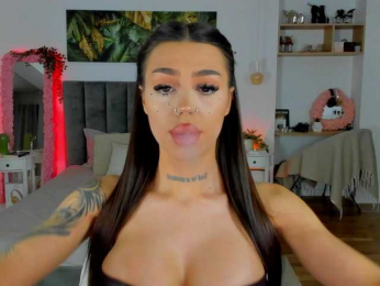 Fancy-t33n webcam model stream image