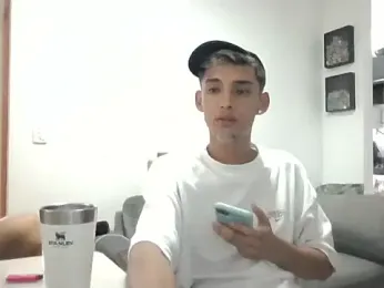 Zoro0ne webcam model stream image