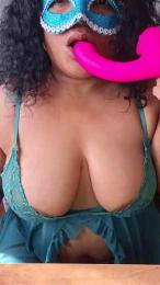 Cannella42 webcam model stream image