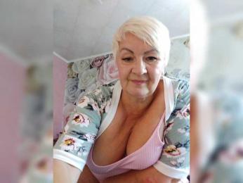 Laura-milf webcam bongacams model stream image
