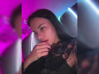 Klubnika13 webcam model stream image