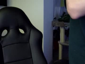 adam_evehotroom webcam model stream image