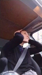 Petitebombe34 webcam model stream image