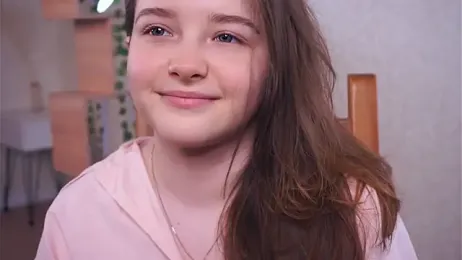 LeighaKind webcam model stream image