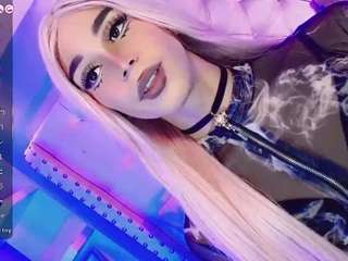 julia-lopez webcam model stream image