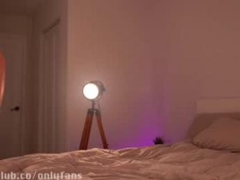 heyhorny_cb webcam chaturbate model stream image