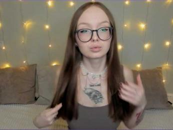 IvyHornyCore webcam model stream image