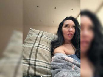 KorolevaQween000 webcam bongacams model stream image