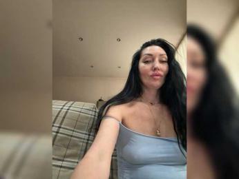 KorolevaQween000 webcam bongacams model stream image